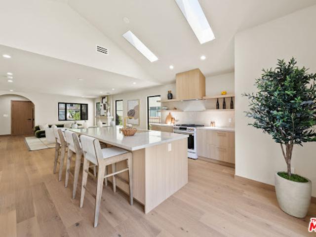 House for sale in Sherman Oaks Neighborhood Council District, Canoga Park