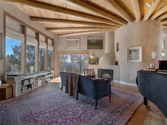 House for sale in Santa Fe, New Mexico