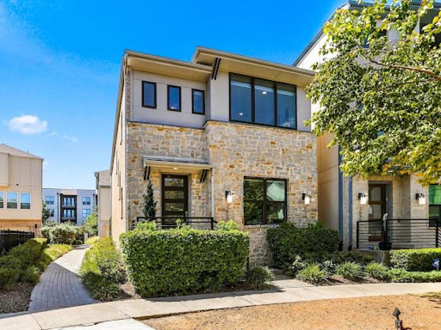 House for sale in Dallas, Dallas County