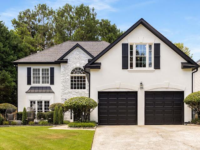 House for sale in Roswell
