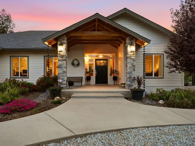 House for sale in Bella Vista, Shasta County