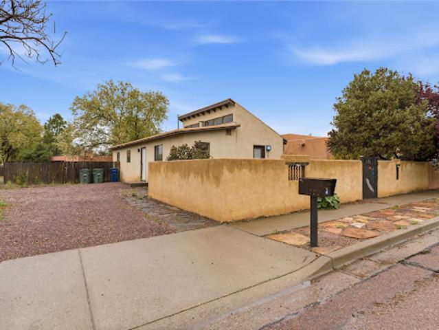 House for sale in Santa Fe, New Mexico