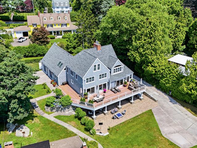 House for sale in New London, Connecticut
