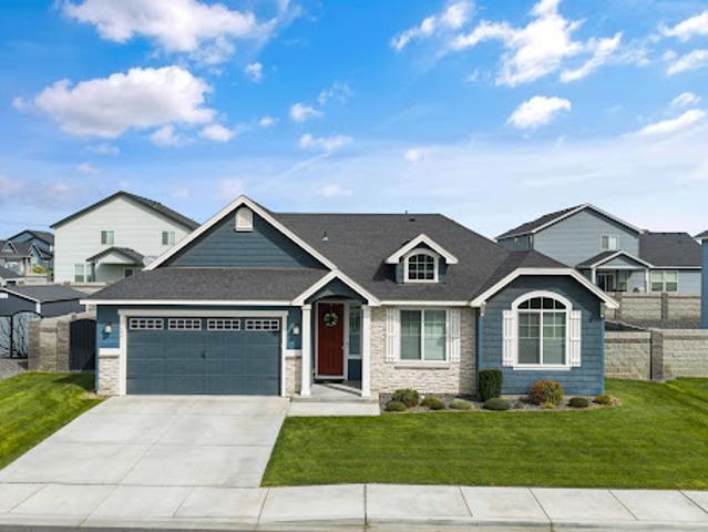 House for sale in West Richland, Washington