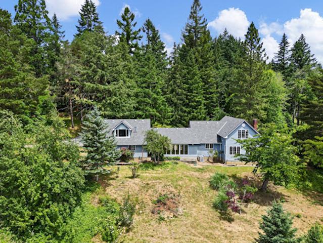 House for sale in Cottage Grove