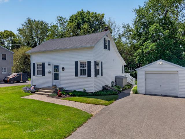 House for sale in East Lyme, Connecticut