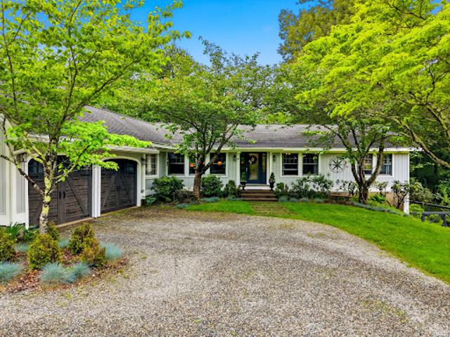 House for sale in Centerbrook, Connecticut