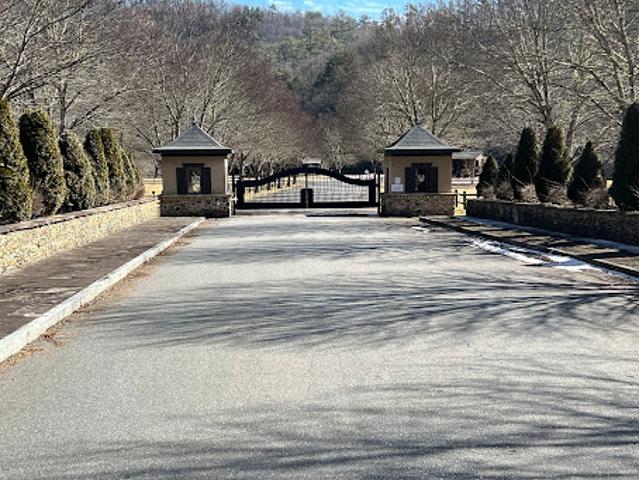 House for sale in Avery, North Carolina