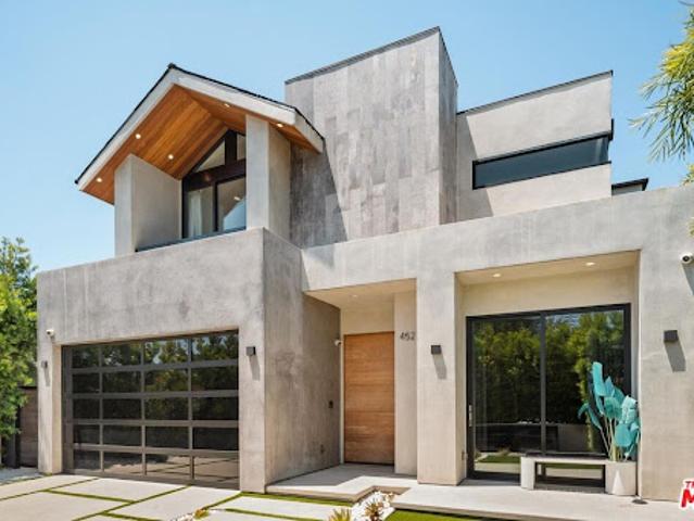 House for sale in Canoga Park, California