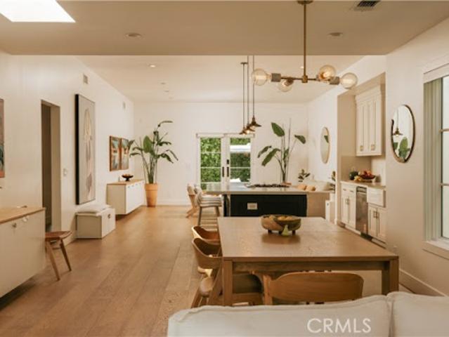 House for sale in Los Angeles, Los Angeles County