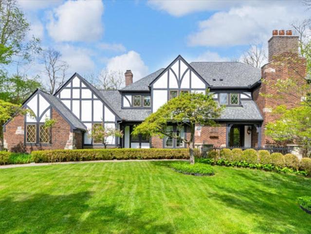 House for sale in Bloomfield Hills, Michigan