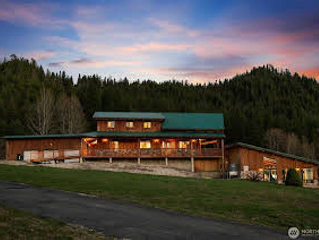 House for sale in Leavenworth