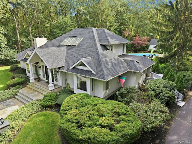 House for sale in East Setauket, Town of Brookhaven
