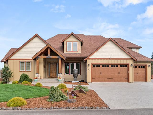 House for sale in Centralia, Washington