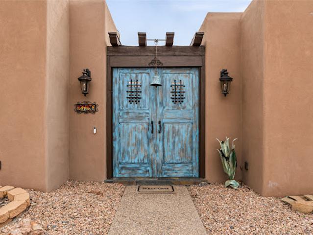 House for sale in Santa Fe, New Mexico