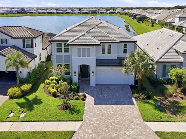 House for sale in Lakewood Ranch, Florida