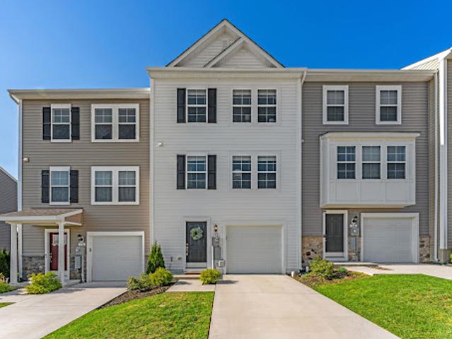 House for sale in Charles Town, West Virginia