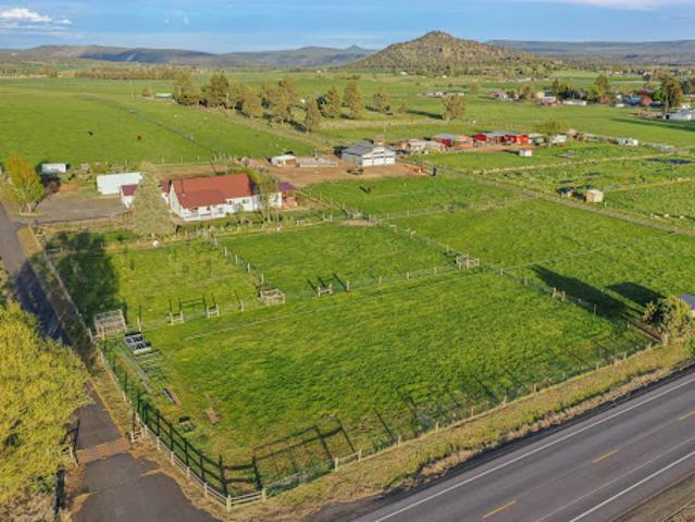 House for sale in Oregonia