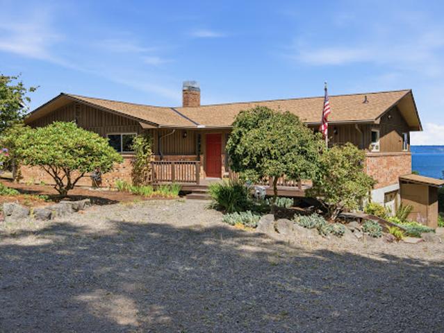 House for sale in Kingston, Rhode Island