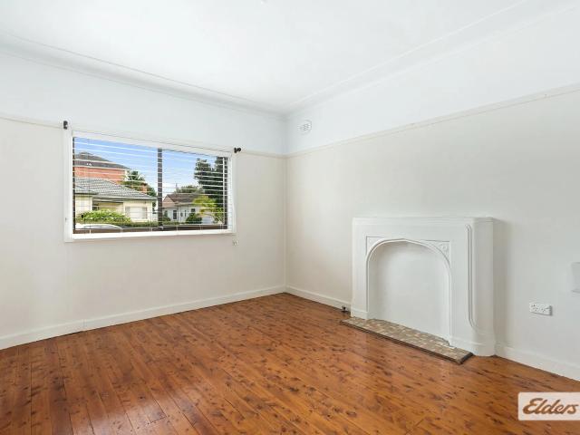 House for rent in Fairy Meadow, Wollongong City Council