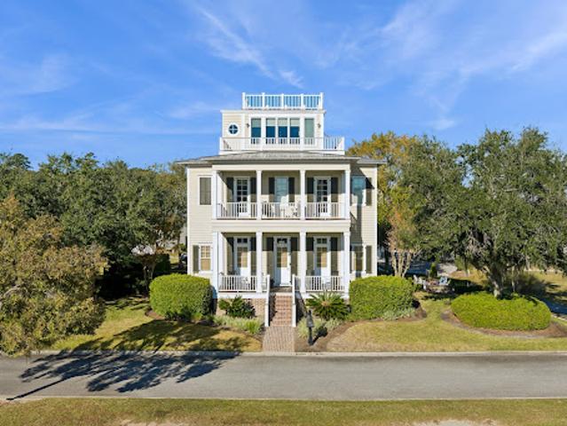 House for sale in Queens, Arverne