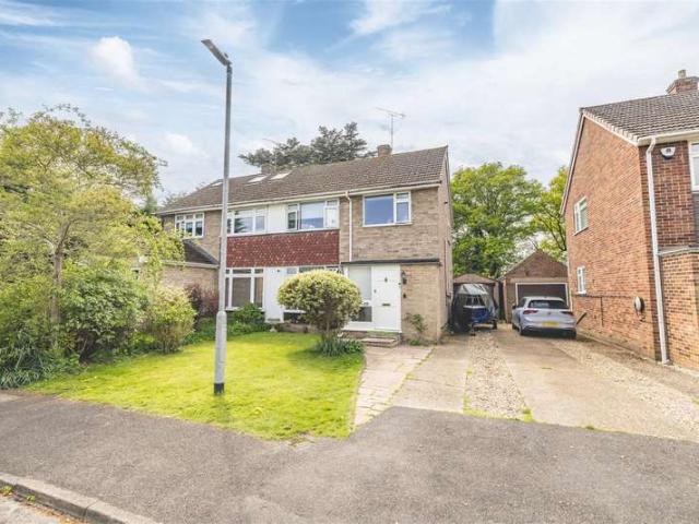 Semi Detached House for sale in Windsor, Clewer New Town