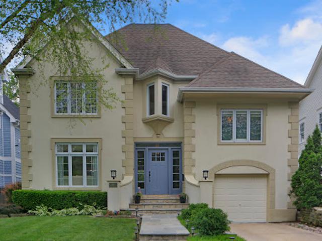 House for sale in Hinsdale