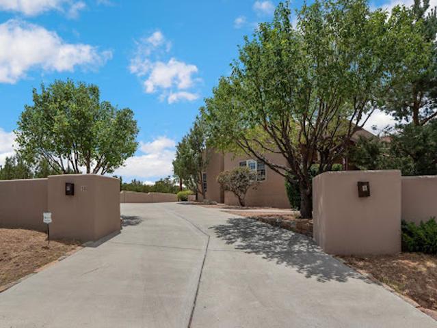 House for sale in Santa Fe, New Mexico