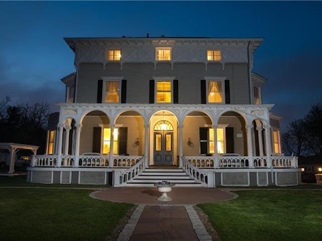 House for sale in Middletown, Rhode Island