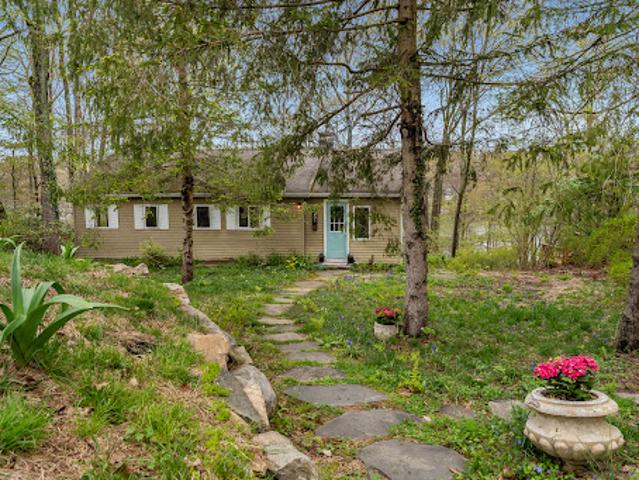 House for sale in Glenwood, New Jersey
