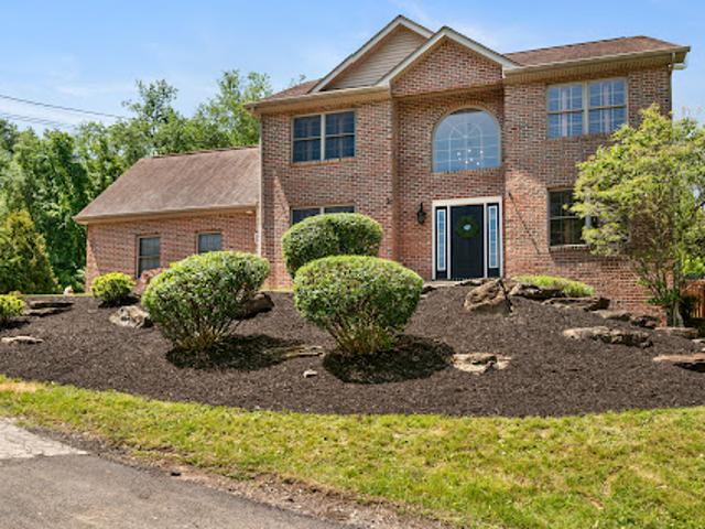 House for sale in Carnegie, Pennsylvania