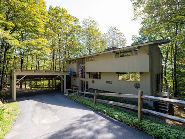 House for sale in Plantsville, Vermont