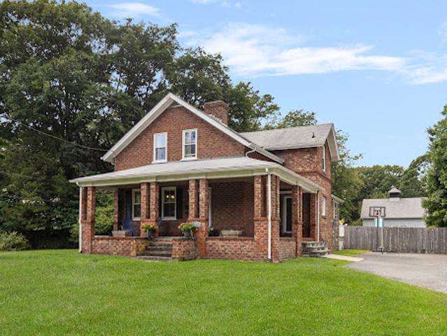 House for sale in Barrington, Rhode Island