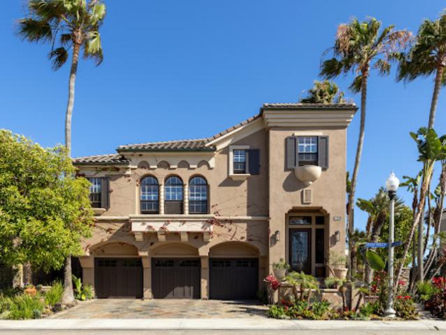 House for sale in Huntington Beach, California