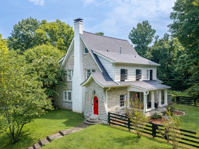 House for sale in Prospect, Kentucky