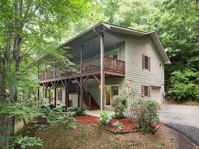 House for sale in Maggie Valley