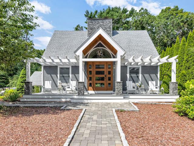 House for sale in Mashpee, Massachusetts