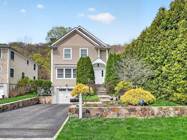 House for sale in Pleasantville, New York