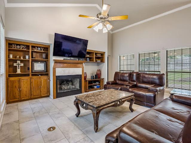 House for sale in Temple Bar Marina, Texas