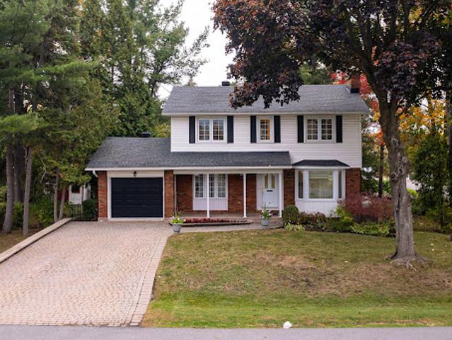 House for sale in Beaconsfield, Quebec
