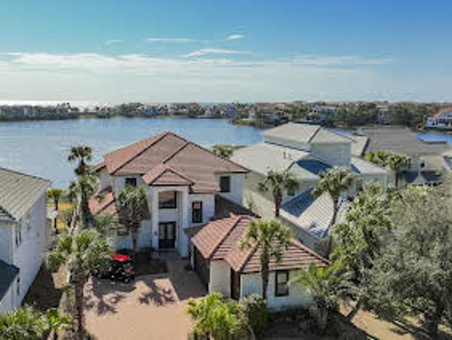 House for sale in Destin House for sale in Destin