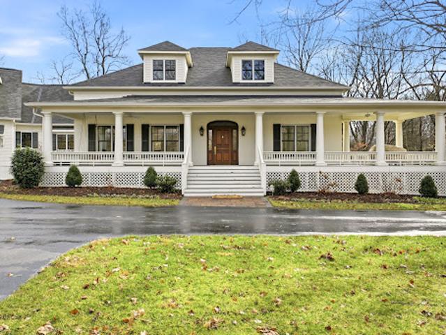 House for sale in Pewee Valley, Kentucky