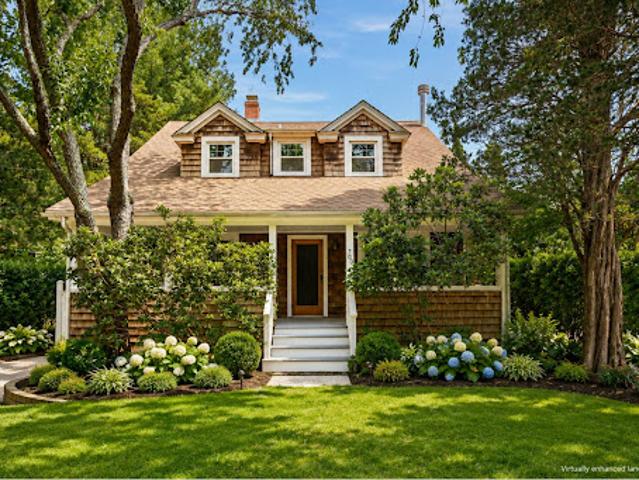House for sale in Wainscott, New York