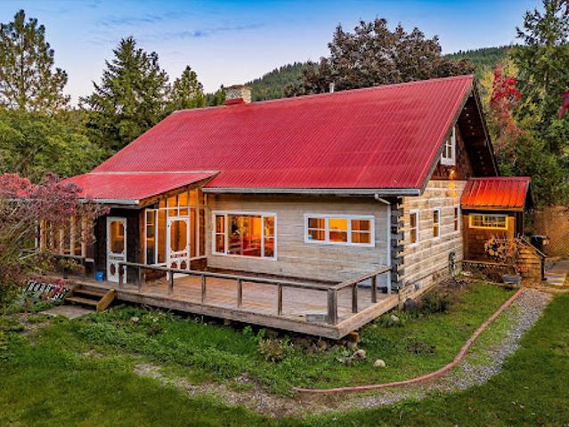 House for sale in Coldstream, Regional District of North Okanagan