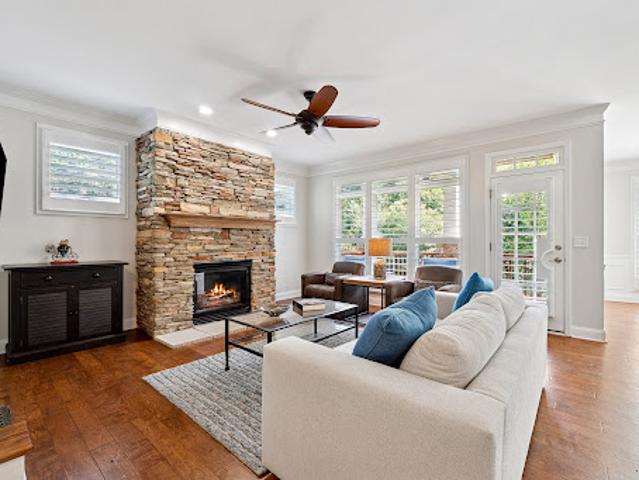 House for sale in Roswell