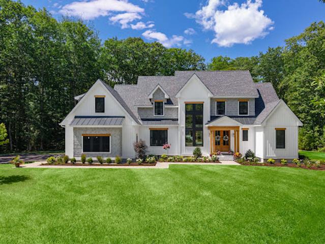 House for sale in Maine