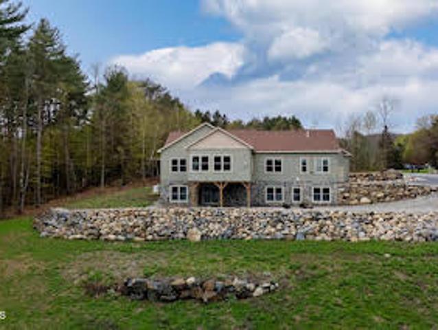 House for sale in Schroon Lake