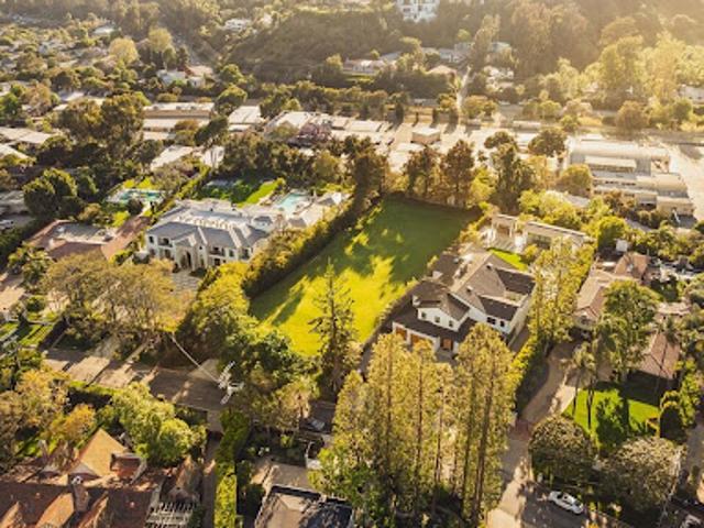 House for sale in Canoga Park, California