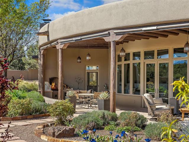 House for sale in Santa Fe, New Mexico