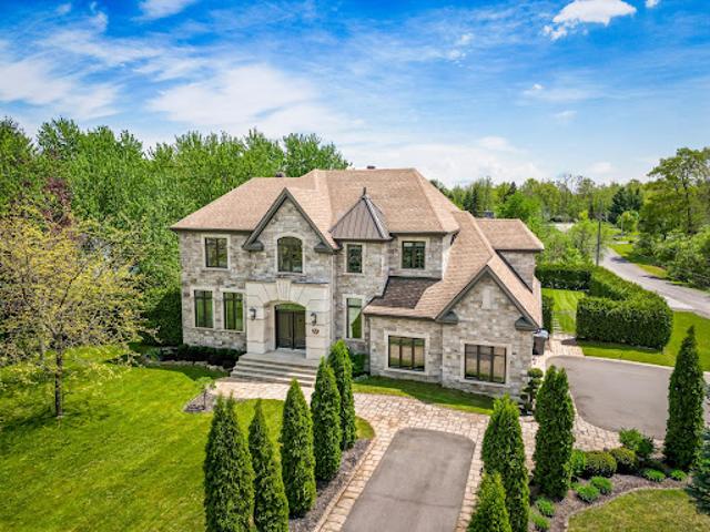 House for sale in Saint-jean-sur-richelieu House for sale in Saint-jean-sur-richelieu